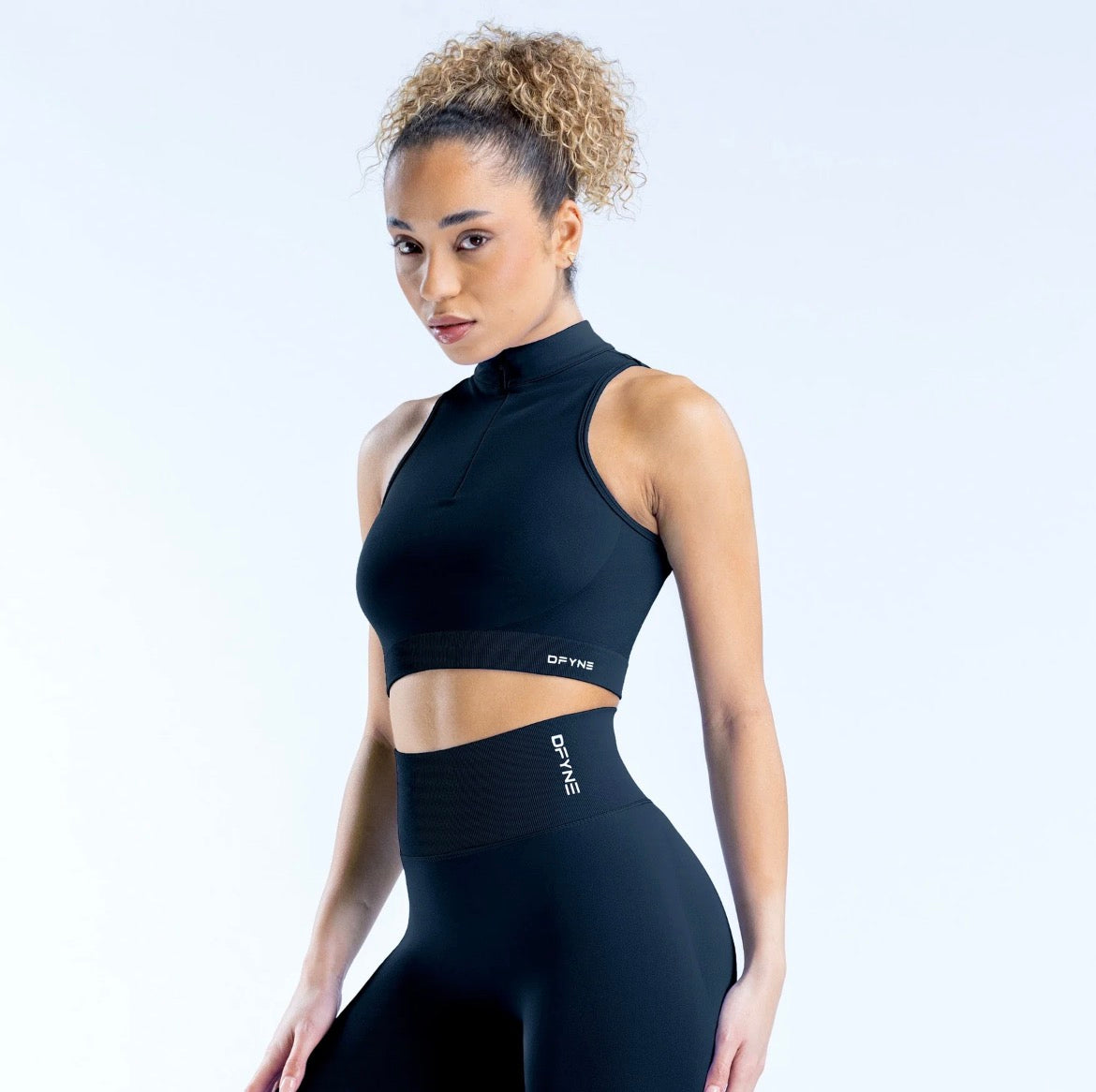 Dynamic Quarter Zip Tank