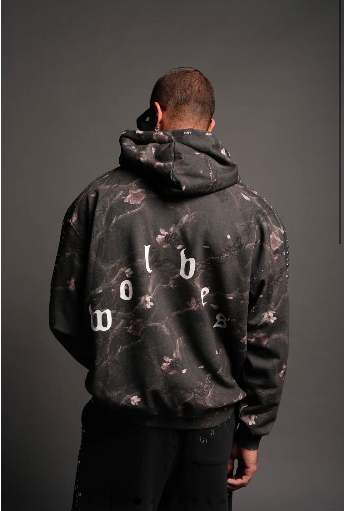 Wolves Heritage Grunge Moatis Hoodie